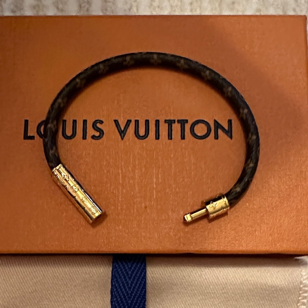 Louis Vuitton Brown and Gold Monogram Bracelet NWOT - Picture 2 of 4